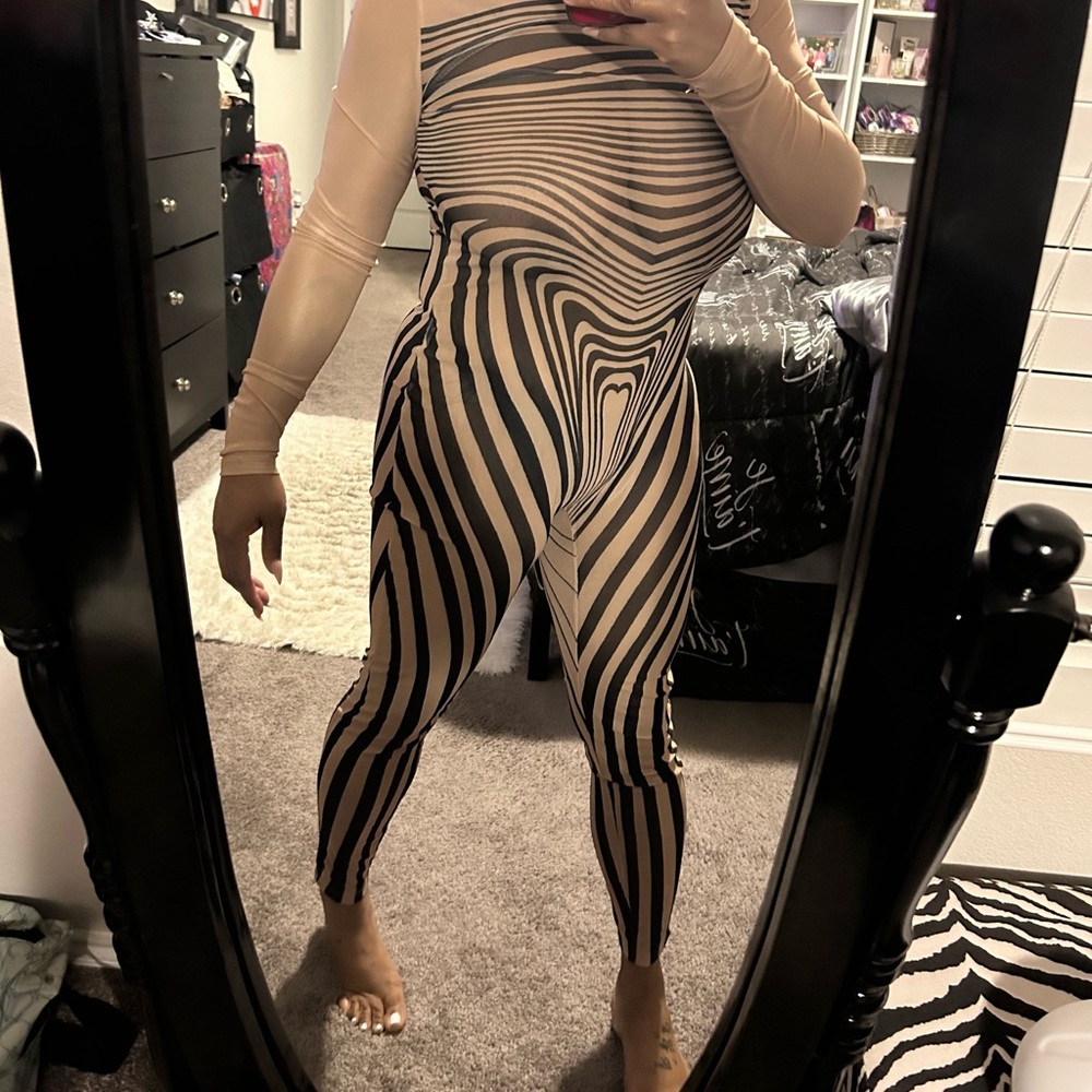 Fashion Nova Beige and Black Optical Illusion Jumpsuit